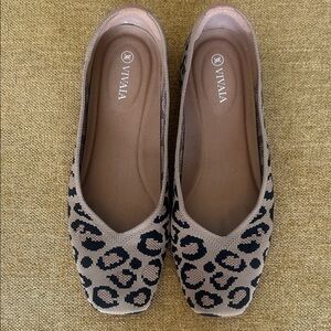 VIVAIA Leopard Print Flats - Black and Tan